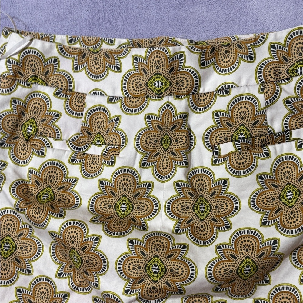Jones New York Signature Size 6 Pencil Skirt – White Brown Medallion Print READ - Picture 7 of 13